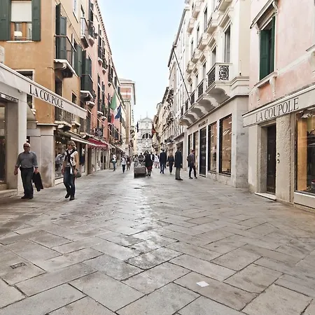 Elegant With Lift In 17th-century Palace, Walk To St Marks Square *
