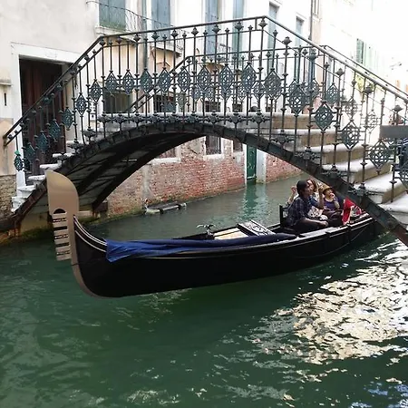 Elegant With Lift In 17th-century Palace, Walk To St Marks Square *