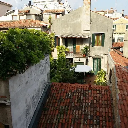 Elegant With Lift In 17th-century Palace, Walk To St Marks Square