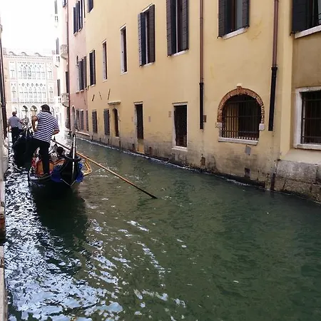 Very In Historical 1600 Palace With Lift A Few Min Walk From San Marco Square Appartement *