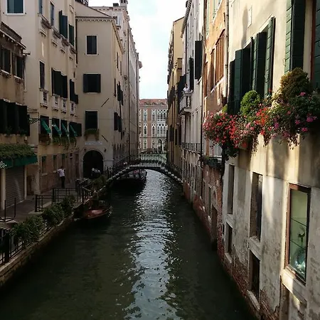Very In Historical 1600 Palace With Lift A Few Min Walk From San Marco Square * Venedig