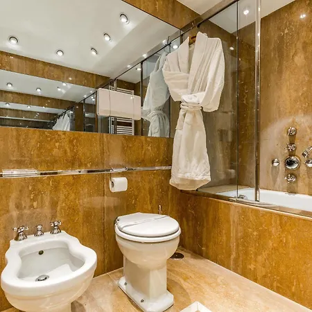 Very In Historical 1600 Palace With Lift A Few Min Walk From San Marco Square Venedig