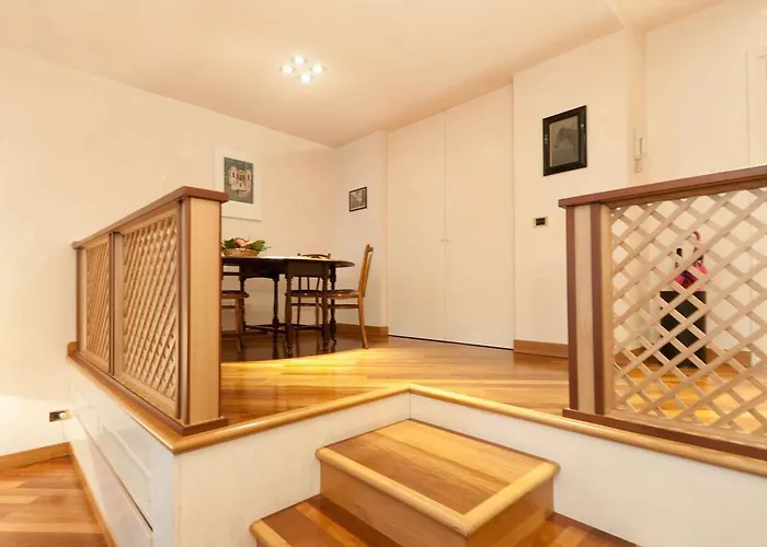 Elegant With Lift In Historical 1600 Palace, A Few Min Walk From San Marco Square