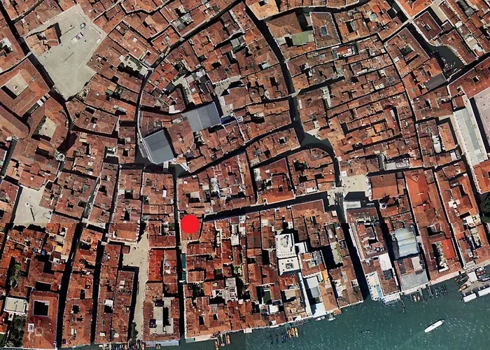 Apartment Elegant With Lift In Historical 1600 Palace, A Few Min Walk From San Marco Square *