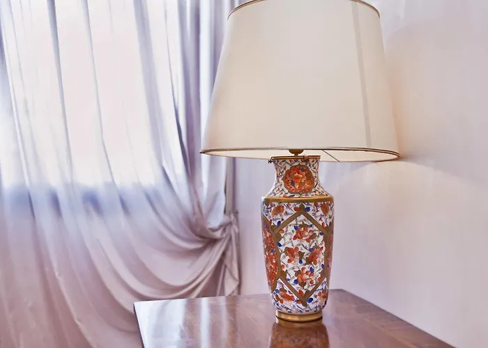 Elegant With Lift In Historical 1600 Palace, A Few Min Walk From San Marco Square Apartment