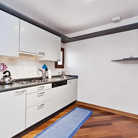 Elegant With Lift In 17th-century Palace, Walk To St Marks Square Appartamento *