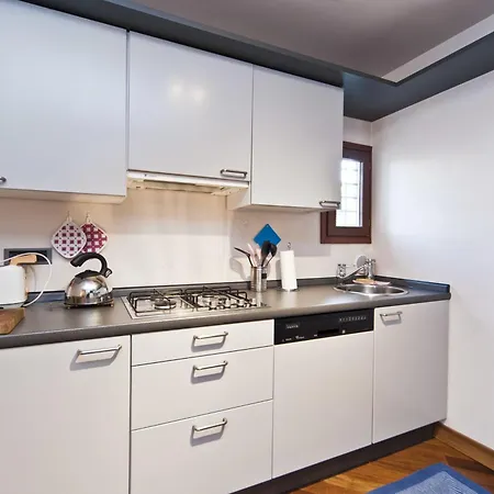 Elegant With Lift In 17th-century Palace, Walk To St Marks Square Venezia